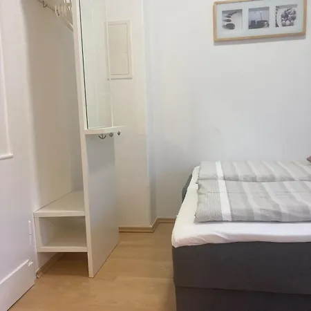 Sehr Zentrales Kleines Ruhiges