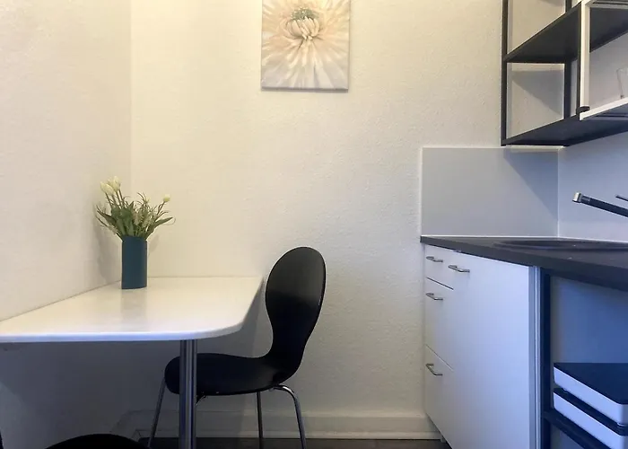 아파트 Sehr Zentrales Kleines Ruhiges *